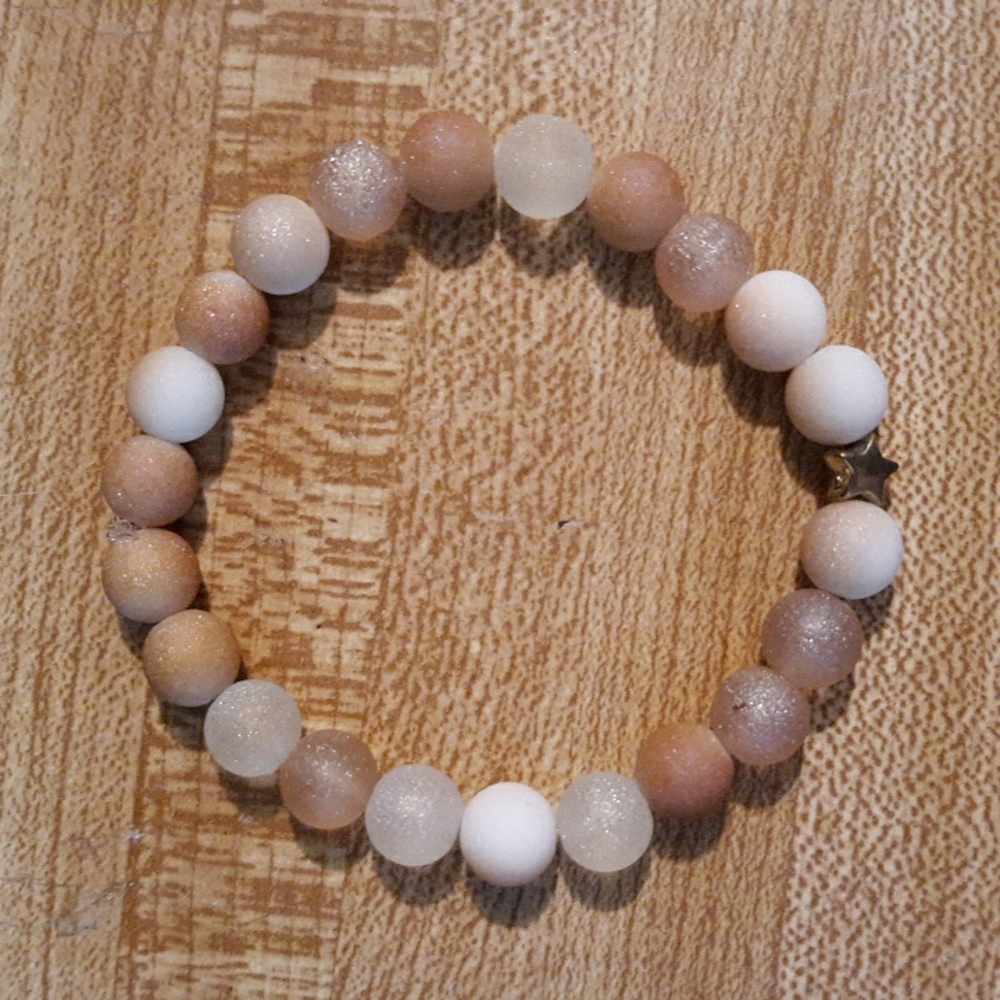 Handmade pink soft star beaded cute bracelet
